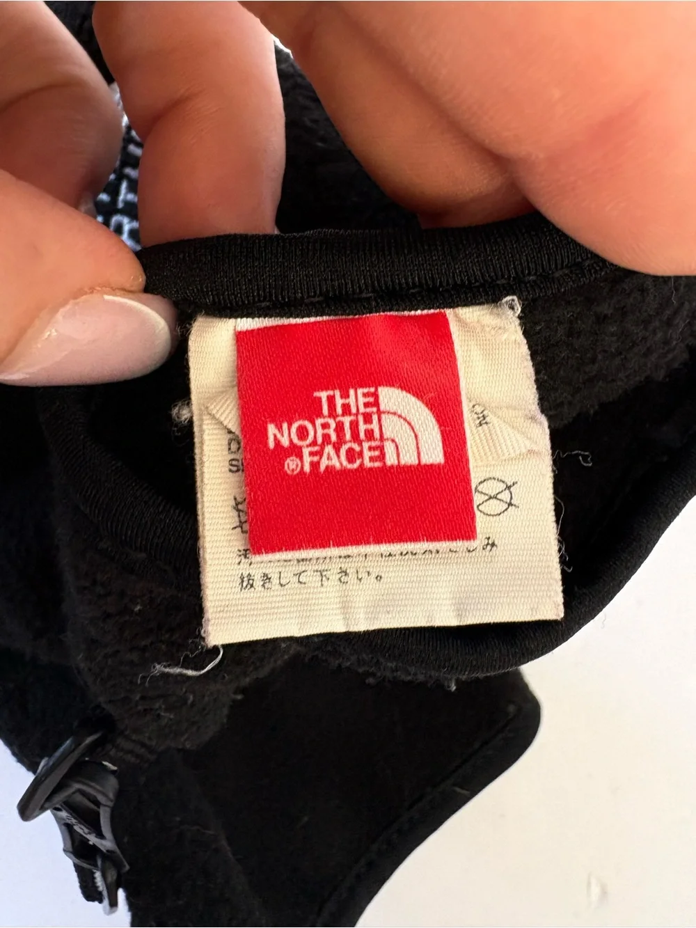 The North Face Fleece Gloves Black Touchscreen Grip  M Winter Warm Runner Womens